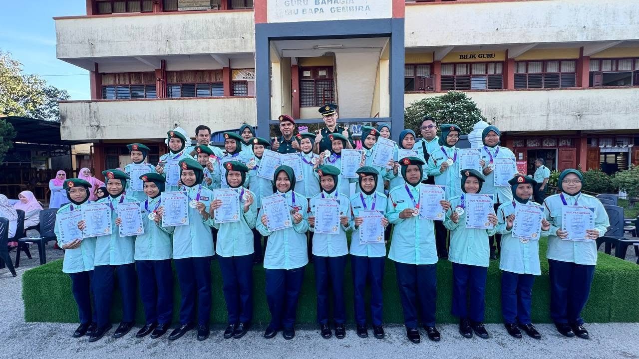 Pencapaian murid unit beruniform